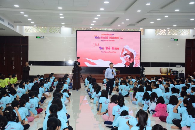 The 2nd-day Children 's Summer Retreat